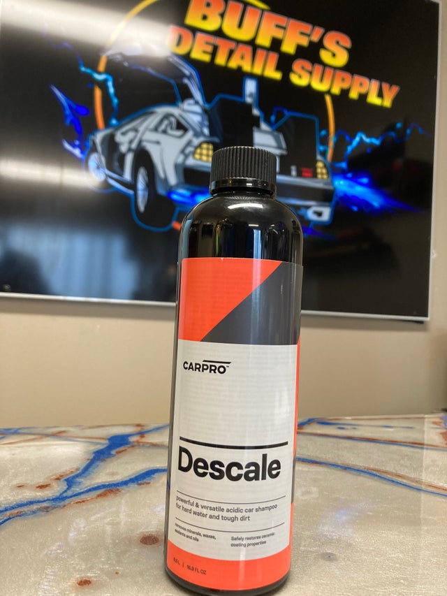 CARPRO DeScale Acid-Based Car Wash
